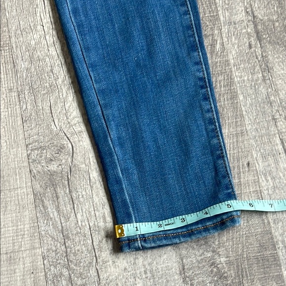 LEVIS 721 HIGH RISE SKINNY JEANS - Picture 6 of 9